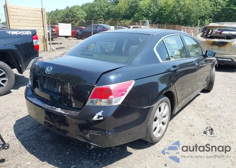 2008 Honda Accord 2.4 Lx z USA, uszkodzony, nr VIN 1HGCP26338A071657